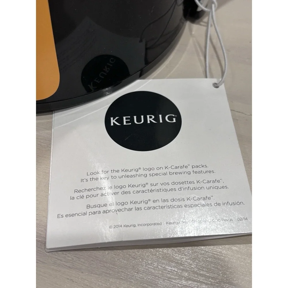 NWT Keurig 2.0 K-Carafe Pitcher Coffee Tea‎ Pot w/ Silver Handle K-Cup Black